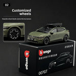 A die-cast model car in an olive green color displayed on top of its black packaging box. The image includes promotional text overlays in English and Chinese highlighting customizable wheels and the true texture restoration feature.