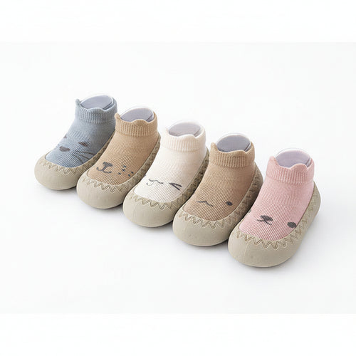 Comfortable soft sole shoes for baby and toddler