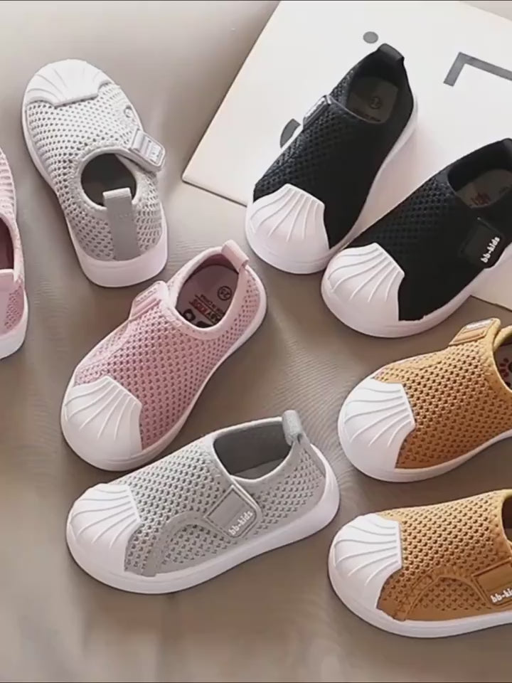 Comfortable baby sneakers for boys and girls